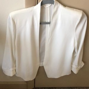 Aritzia, White blazer, size 6, never worn!!!